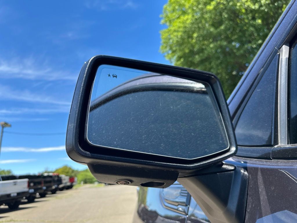 2023 GMC Sierra 1500 AT4 Premium w/ Technology Package - 23043644 - 17