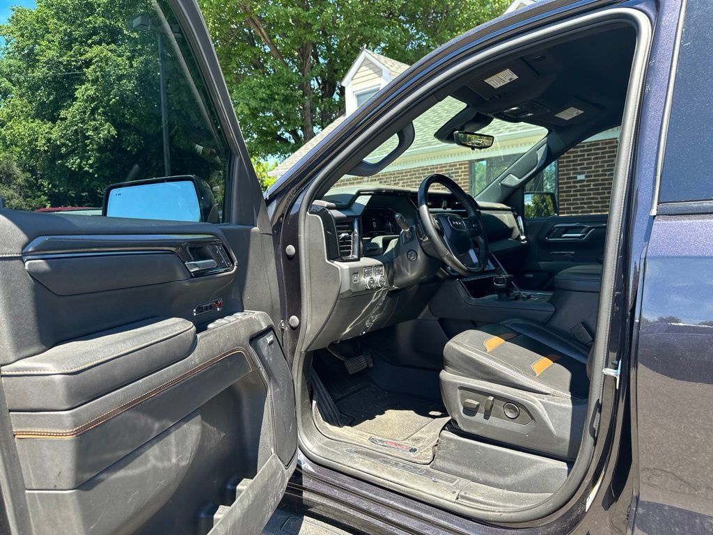 2023 GMC Sierra 1500 AT4 Premium w/ Technology Package - 23043644 - 18