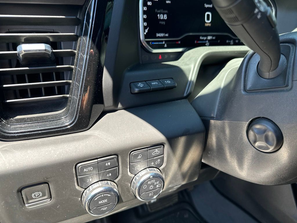 2023 GMC Sierra 1500 AT4 Premium w/ Technology Package - 23043644 - 21