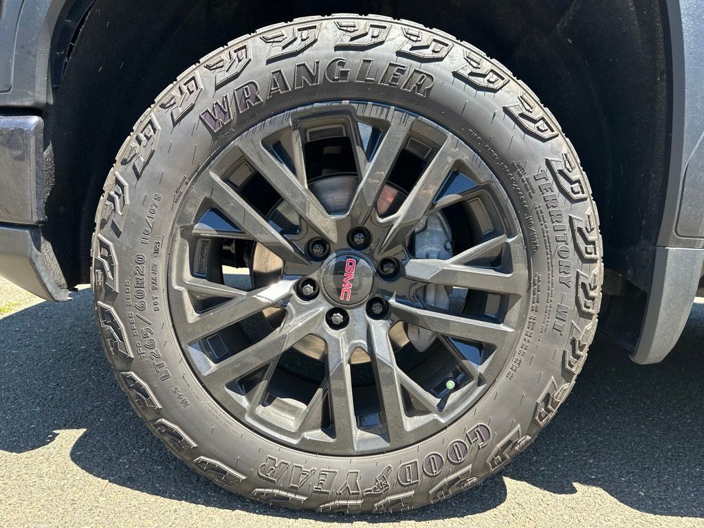 2023 GMC Sierra 1500 AT4 Premium w/ Technology Package - 23043644 - 3