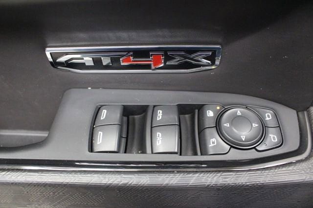 2023 GMC Sierra 1500 AT4X - 23077308 - 41