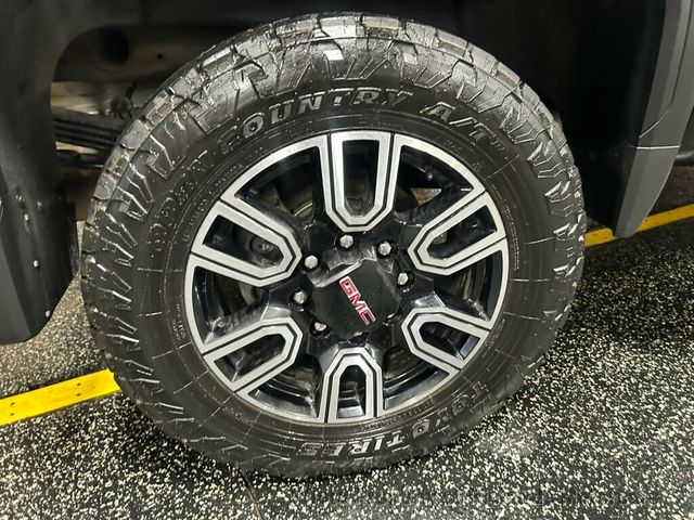 2023 GMC Sierra 2500HD 4WD Crew Cab 159" AT4 - 23048008 - 9