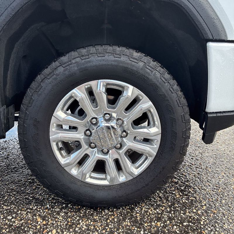 2023 GMC Sierra 2500HD 4WD Crew Cab 159" Denali - 23047708 - 11
