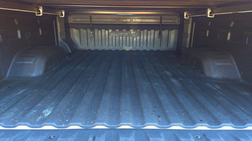 2023 GMC Sierra 2500HD AT4 - 22932200 - 13