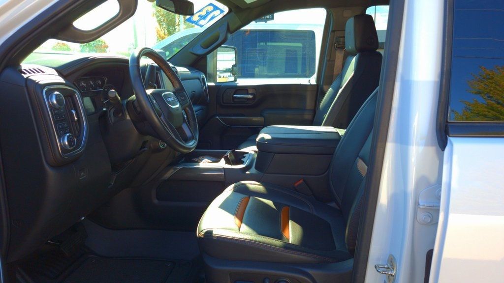 2023 GMC Sierra 2500HD AT4 - 22932200 - 17