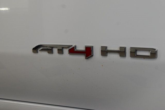 2023 GMC Sierra 2500HD AT4 - 22932200 - 17