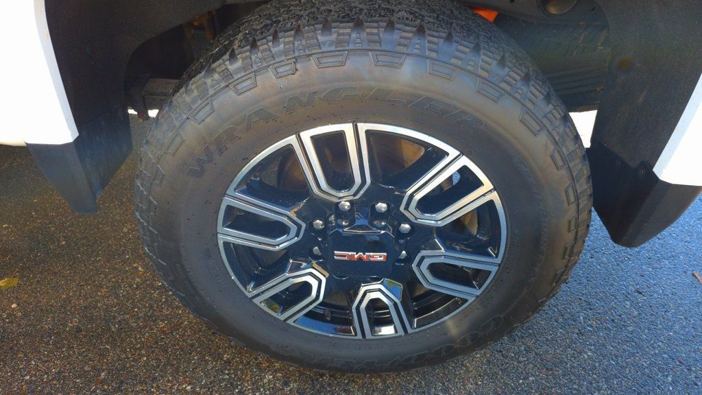 2023 GMC Sierra 2500HD AT4 - 22932200 - 21