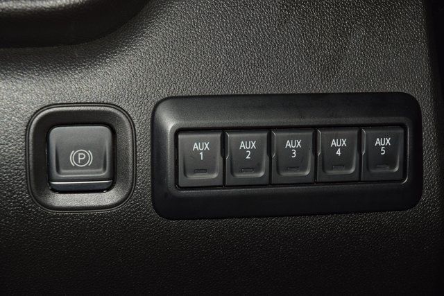 2023 GMC Sierra 3500HD 3500HD CREW 4X4 * 6.6 V8 * READING UTILITY * 1 OWNER - 22954619 - 23