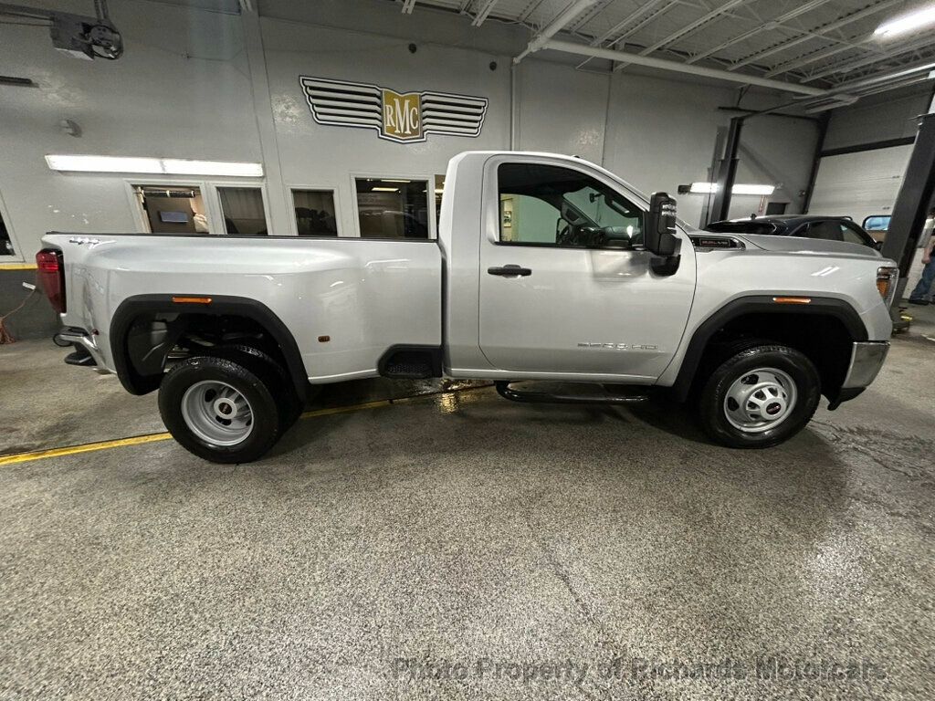 2023 Gmc Sierra HD Base photo 2