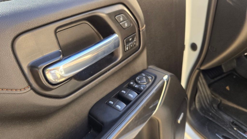 2023 GMC Sierra 3500HD AT4 Premium Plus Z71 - 22931548 - 13