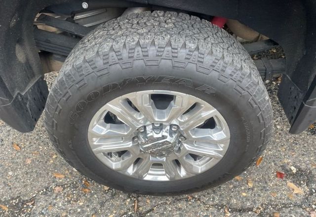 2023 GMC Sierra 3500HD Denali - 22938287 - 11