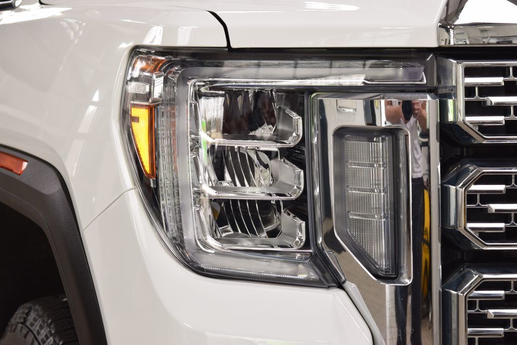 2023 GMC Sierra 3500HD Denali - 22990428 - 11