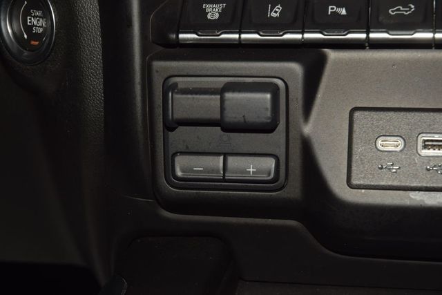 2023 GMC Sierra 3500HD Denali - 22990428 - 33