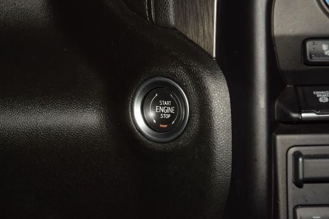 2023 GMC Sierra 3500HD Denali - 22990428 - 34