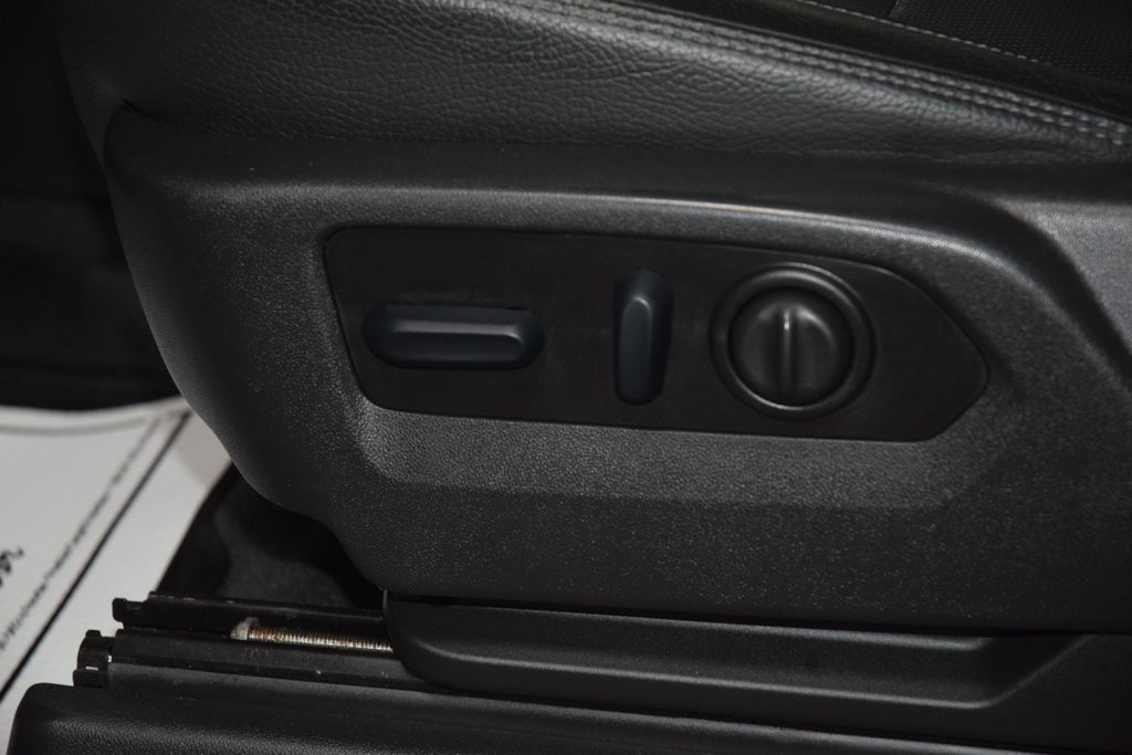 2023 GMC Sierra 3500HD Denali - 22990428 - 40