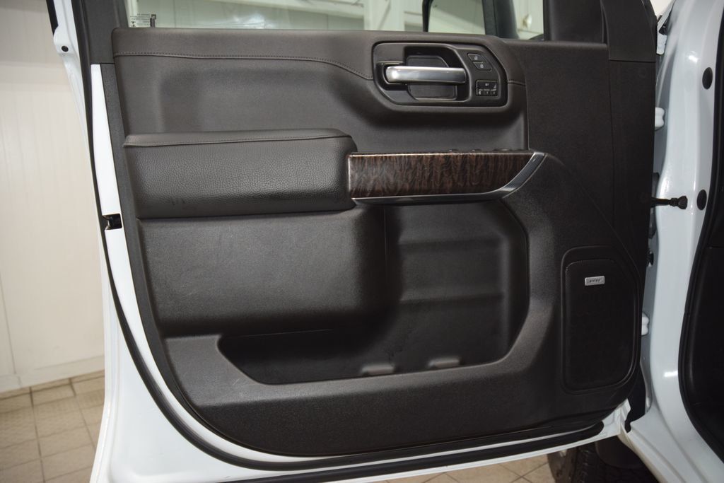 2023 GMC Sierra 3500HD Denali - 22990428 - 45