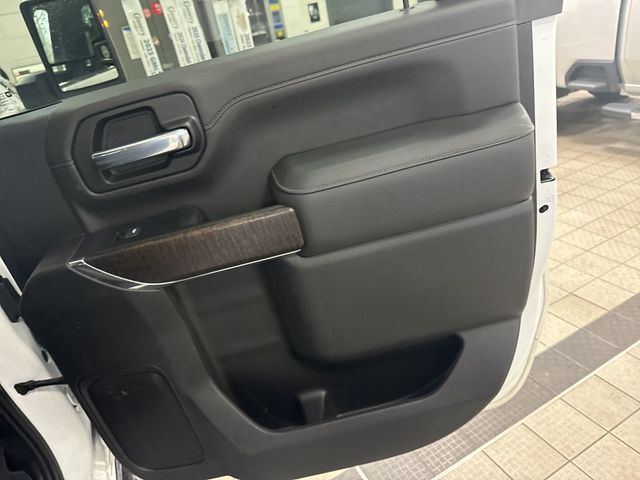 2023 GMC Sierra 3500HD Denali - 22990428 - 7