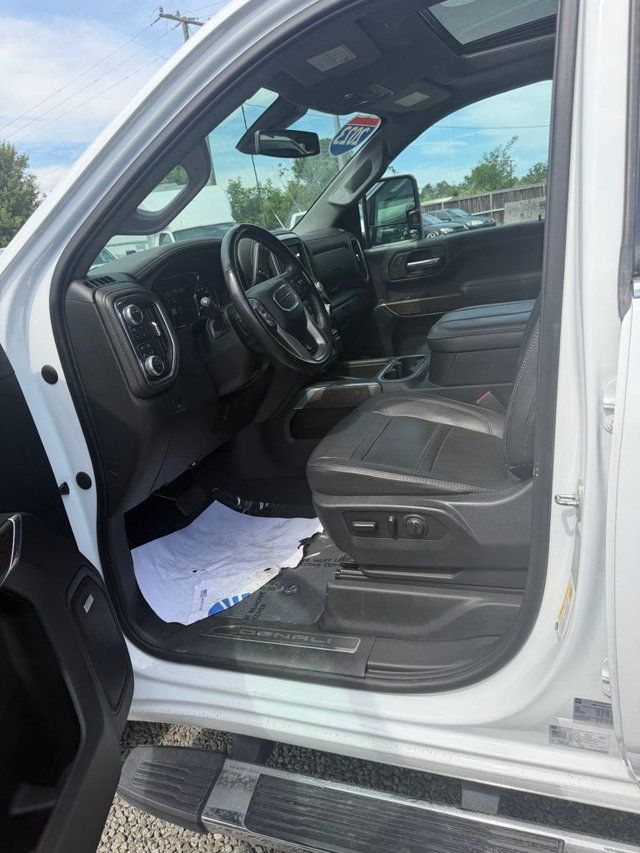 2023 GMC Sierra 3500HD Denali - 23068446 - 34