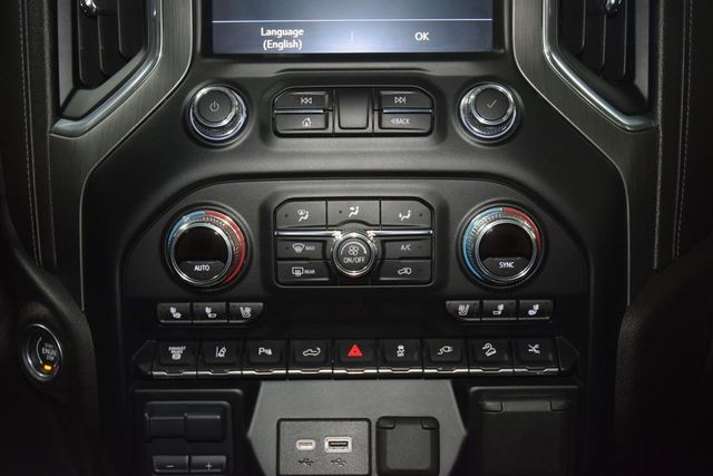2023 GMC Sierra 3500HD Denali - 23068959 - 38