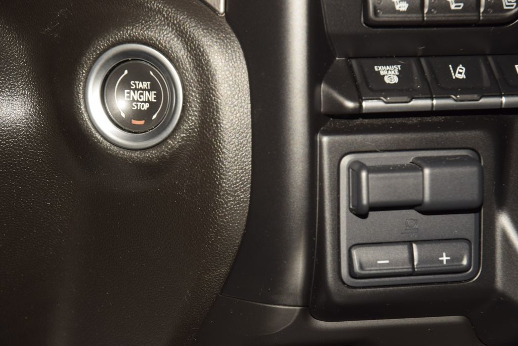 2023 GMC Sierra 3500HD Denali - 23068959 - 39