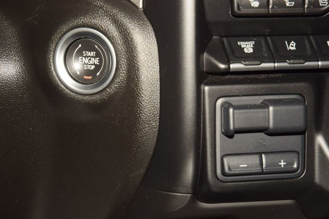 2023 GMC Sierra 3500HD Denali - 23068959 - 39