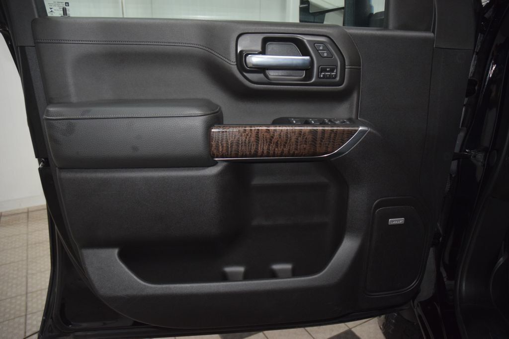 2023 GMC Sierra 3500HD Denali - 23069535 - 50