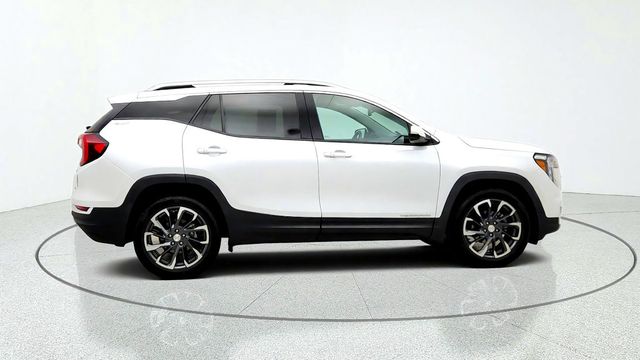 2023 GMC Terrain AWD 4dr SLT w/ SkyScape Sunroof & 19'' Machined Wheels - 23096313 - 3