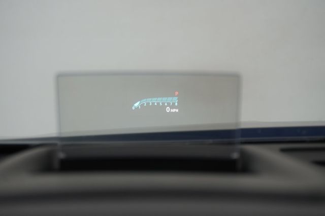 2023 GMC Terrain FWD 4dr SLT - 22975049 - 17