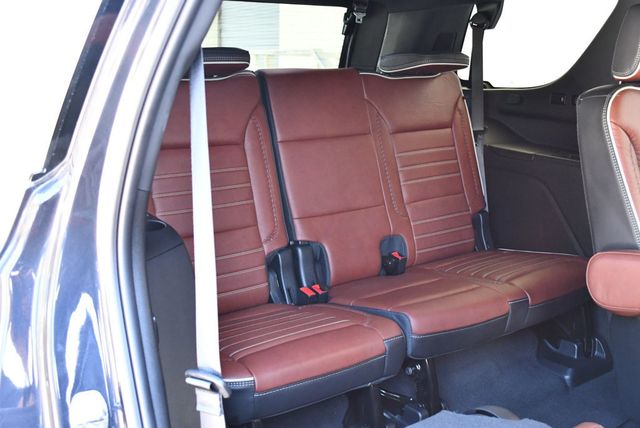 2023 GMC Yukon 4WD 4 Door Denali Ultimate SUV W/Super Cruise - 23047098 - 19