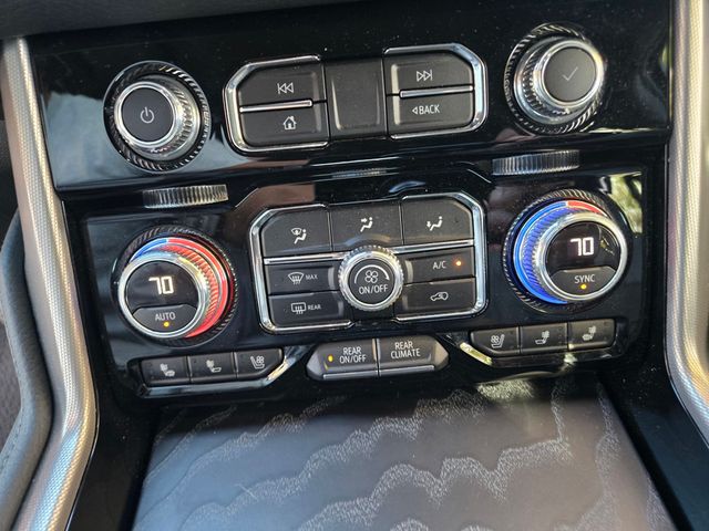 2023 GMC Yukon 4WD 4dr Denali - 22943681 - 18