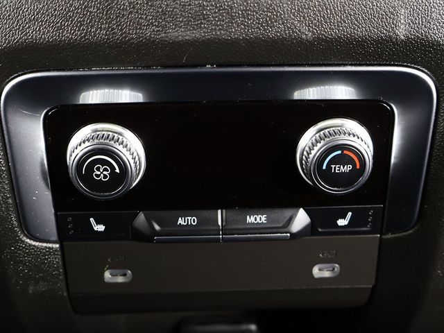 2023 GMC Yukon 4WD 4dr Denali - 22942174 - 44