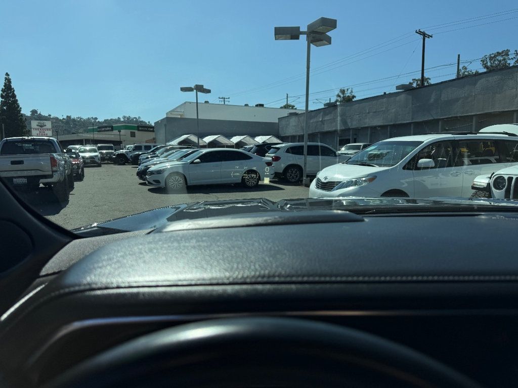 2023 GMC Yukon 4WD 4dr Denali - 22921433 - 26