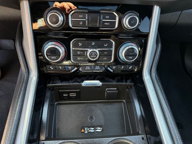 2023 GMC Yukon 4WD 4dr Denali - 22921433 - 29