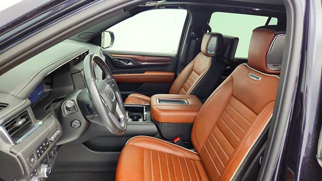 2023 GMC Yukon 4WD 4dr Denali Ultimate w/ Super Cruise Ability & 16.8in Screen - 22999366 - 19