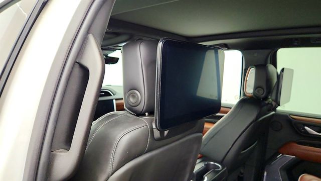 2023 GMC Yukon 4WD 4dr Denali Ultimate w/ Super Cruise Capability - 23026796 - 22