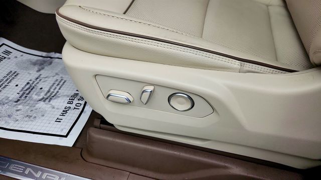 2023 GMC Yukon 4WD 4dr Denali with Adaptive Cruise Control - 22988172 - 10