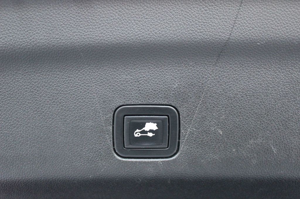 2023 GMC Yukon 4WD 4dr SLT - 22971819 - 36