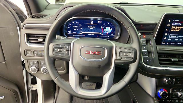 2023 GMC Yukon 4WD 4dr SLT w/ 22'' Wheels, Pano Sunroof & 2nd Row Bucket Seats - 22957578 - 13