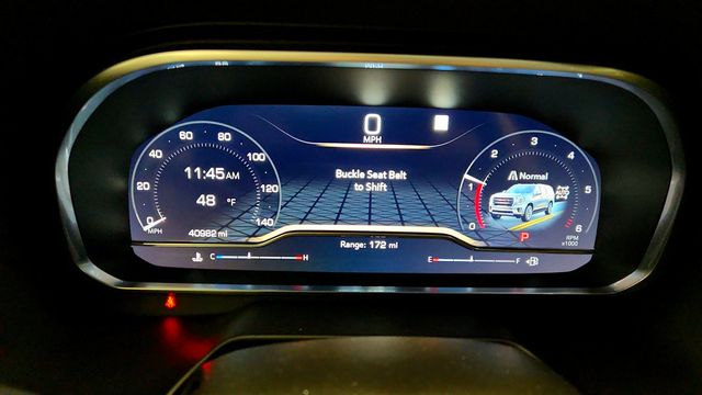 2023 GMC Yukon 4WD 4dr SLT w/ 22'' Wheels, Pano Sunroof & 2nd Row Bucket Seats - 22957578 - 14