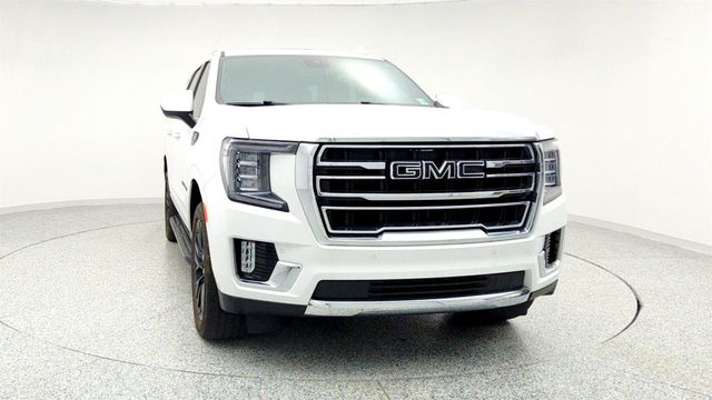 2023 GMC Yukon 4WD 4dr SLT w/ 22'' Wheels, Pano Sunroof & 2nd Row Bucket Seats - 22957578 - 1