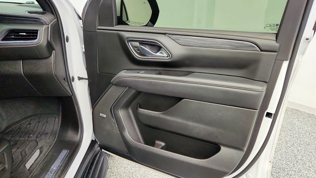 2023 GMC Yukon 4WD 4dr SLT w/ 22'' Wheels, Pano Sunroof & 2nd Row Bucket Seats - 22957578 - 27