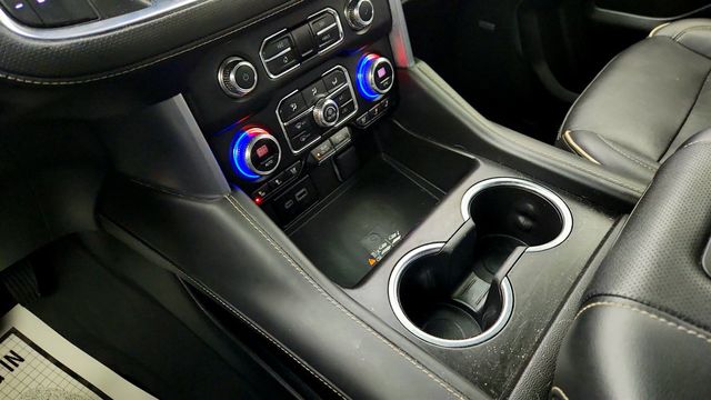 2023 GMC Yukon 4WD 4dr SLT w/ Premium Package, 22'' Wheels & 5.3L V8 - 22999477 - 16