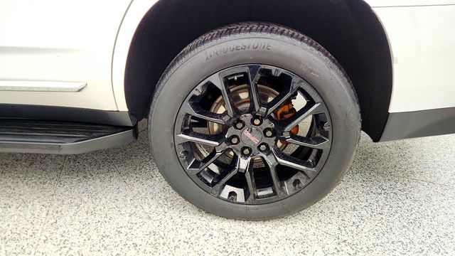 2023 GMC Yukon 4WD 4dr SLT w/ Premium Package, 22'' Wheels & 5.3L V8 - 22999477 - 8