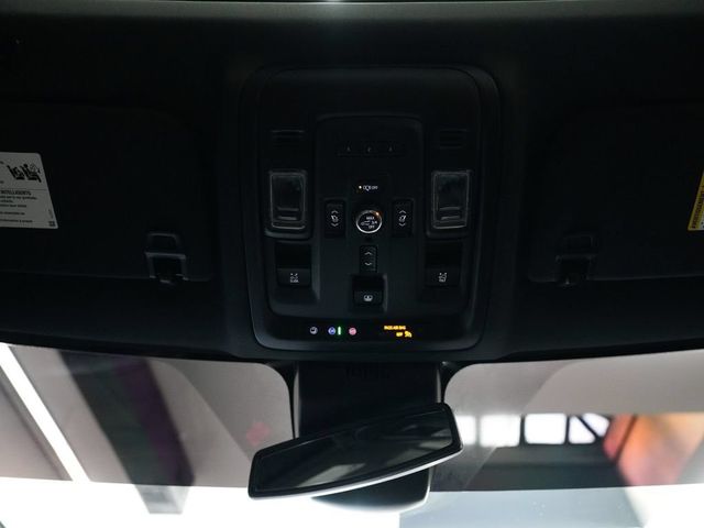 2023 GMC Yukon AT4 - 23077827 - 41