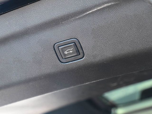 2023 GMC Yukon Denali - 23017016 - 38