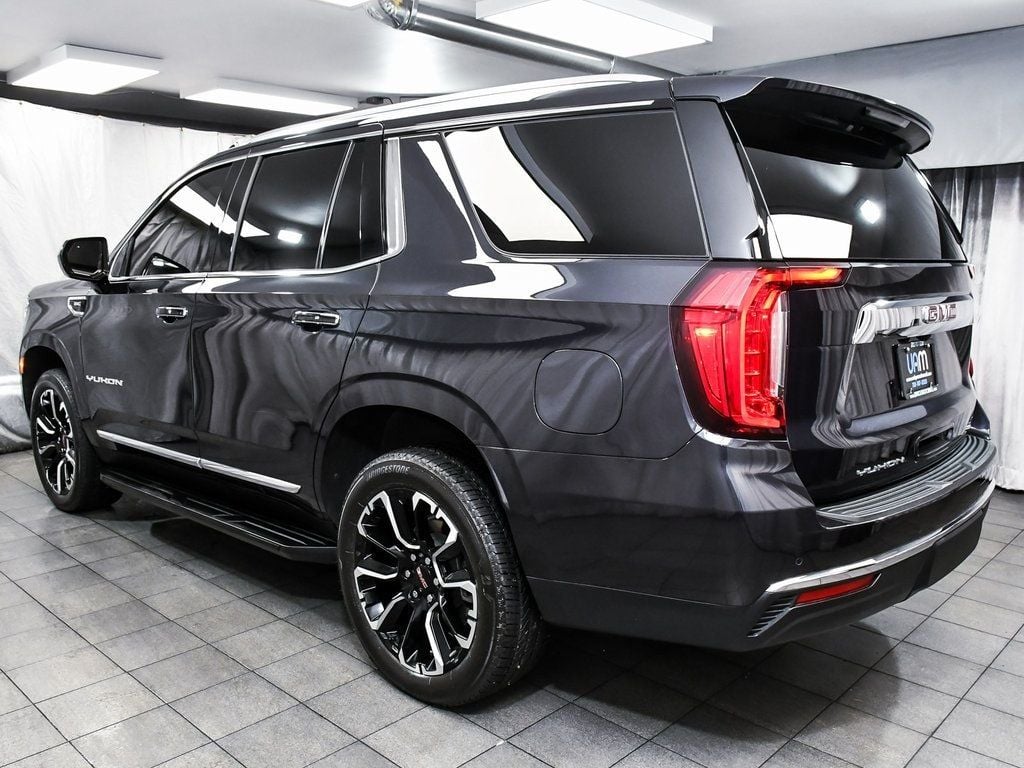 2023 Gmc Yukon SLT photo 3