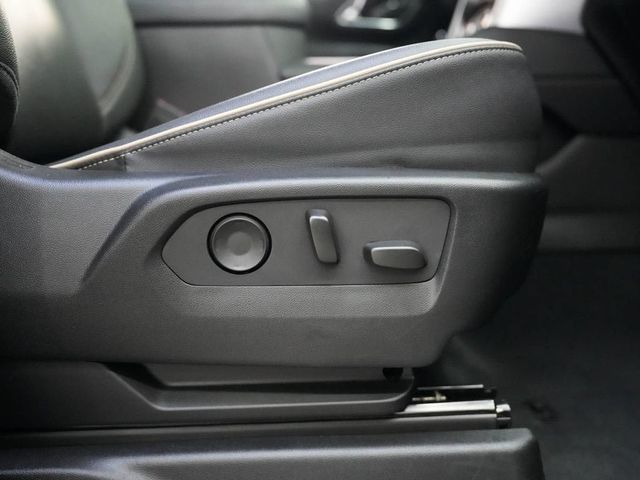 2023 GMC Yukon SLT - 23077825 - 40