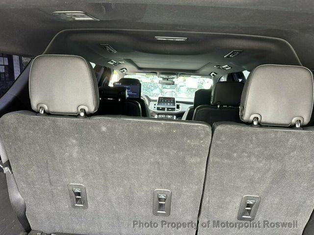 2023 GMC Yukon XL 2WD 4dr SLT - 23040927 - 22