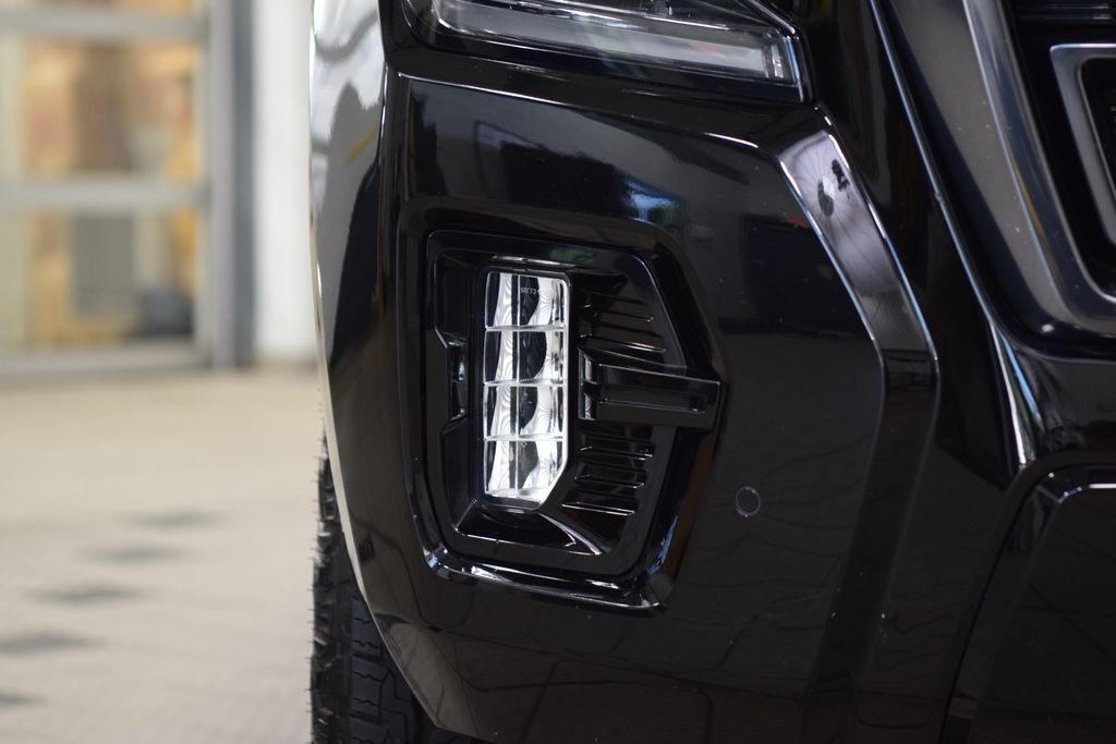 2023 GMC Yukon XL 4WD 4dr AT4 - 23054620 - 13