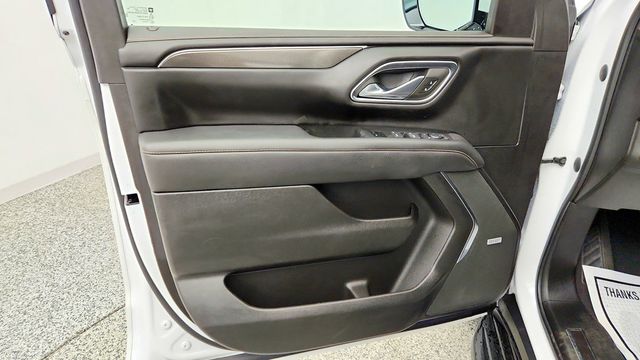 2023 GMC Yukon XL 4WD 4dr AT4 w/ 6.2L V8 & Panoramic Sunroof - 23086561 - 10